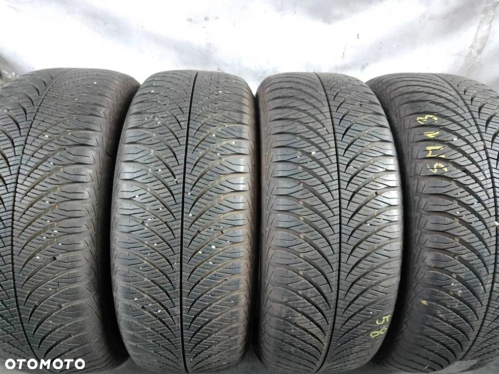 Goodyear Vector 4Seasons Gen-2 215/55 R17 94V 2024 8mm - 1