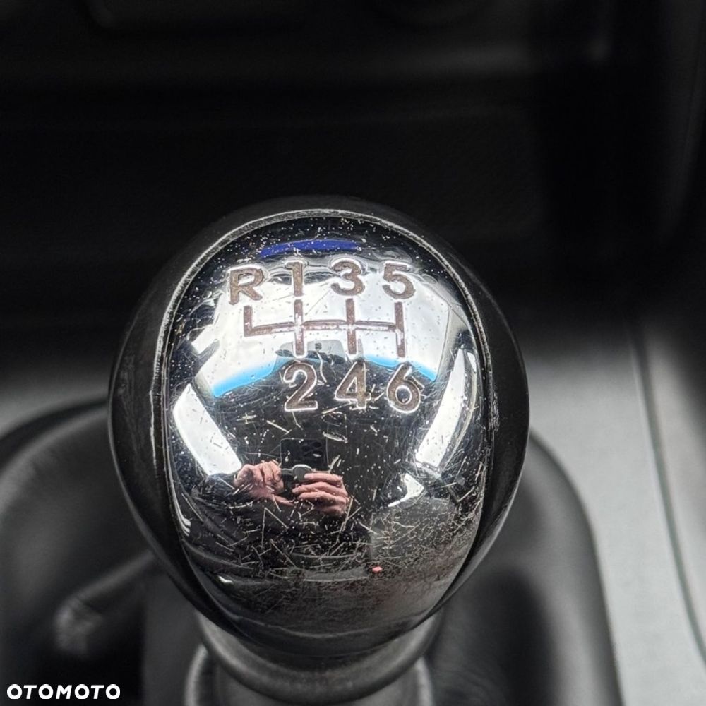 Hyundai ix35 blue 1.6 2WD Finale Gold - 38