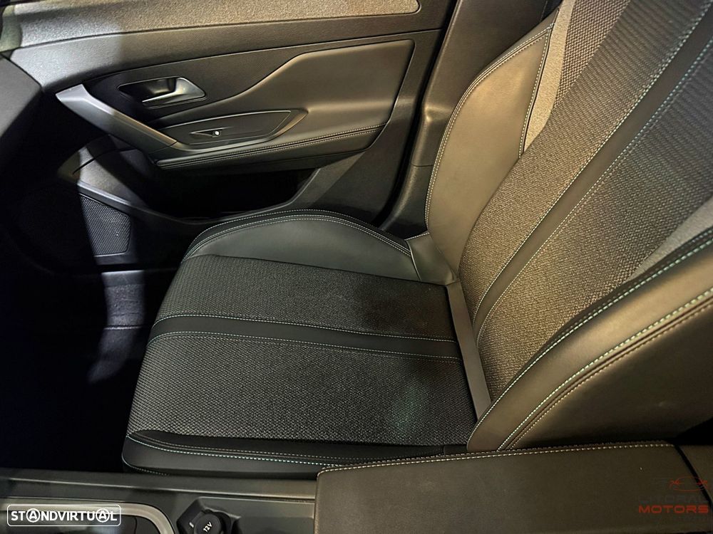 Peugeot 308 1.2 PureTech Allure - 21