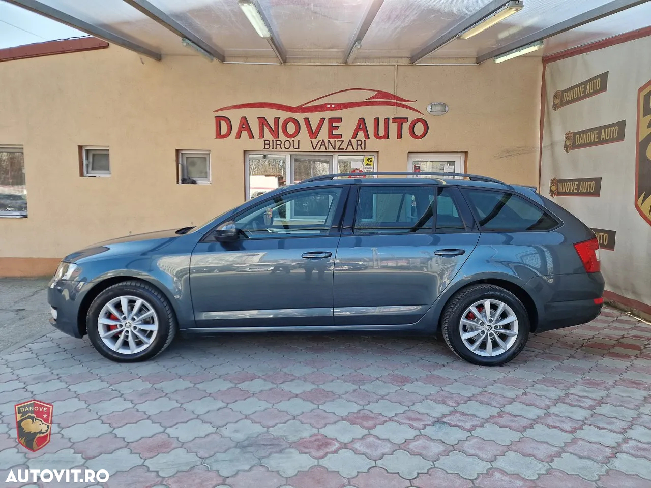 Skoda Octavia 2.0 TDI DSG Ambition - 3