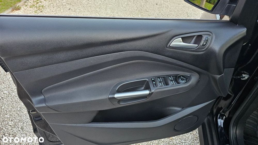 Ford Grand C-MAX - 19