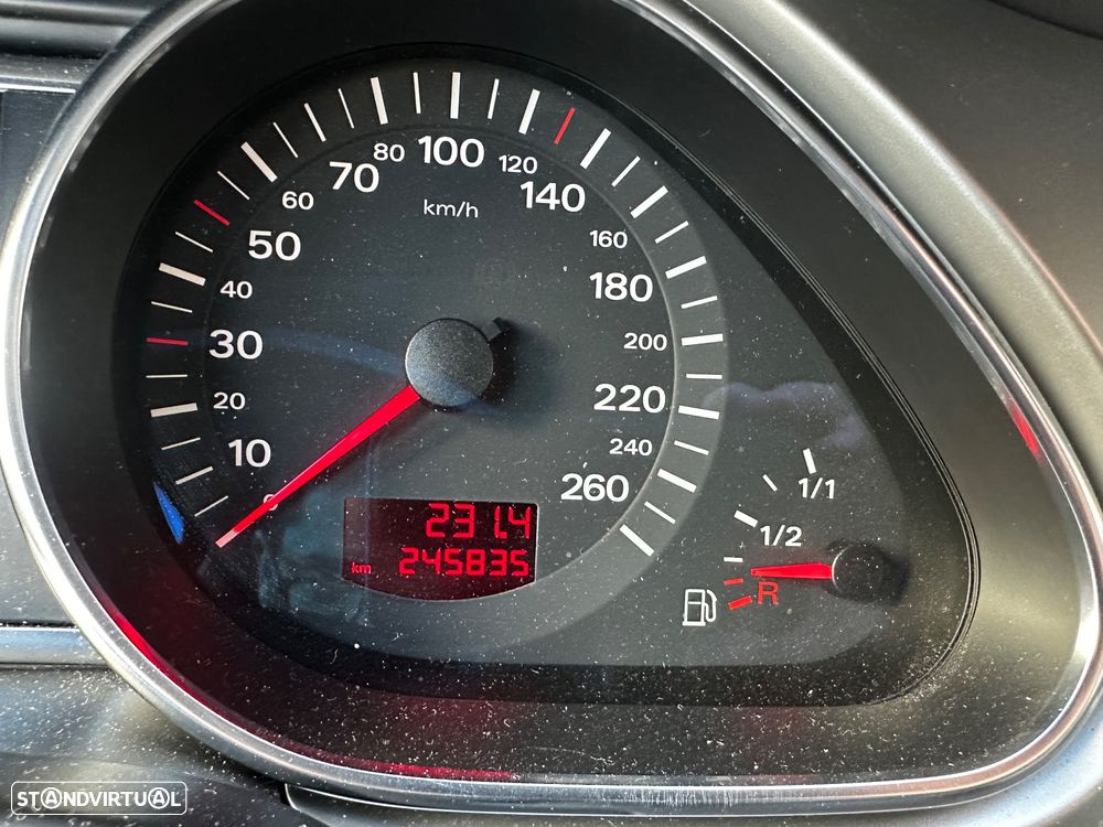 Audi Q7 3.0 TDI Sport Tiptronic - 42