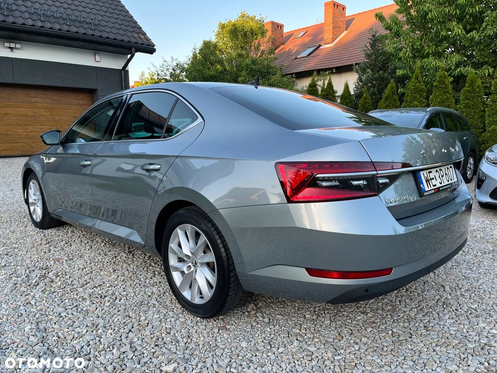 Skoda Superb 2.0 TDI SCR Ambition - 3