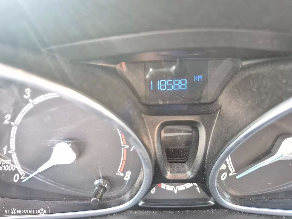 Ford Fiesta 1.0 T EcoBoost Titanium - 15