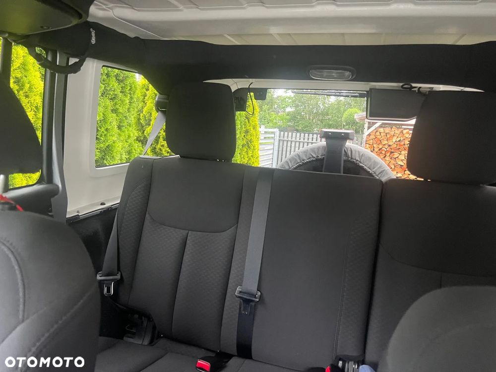 Jeep Wrangler 3.6 Unlim X - 12