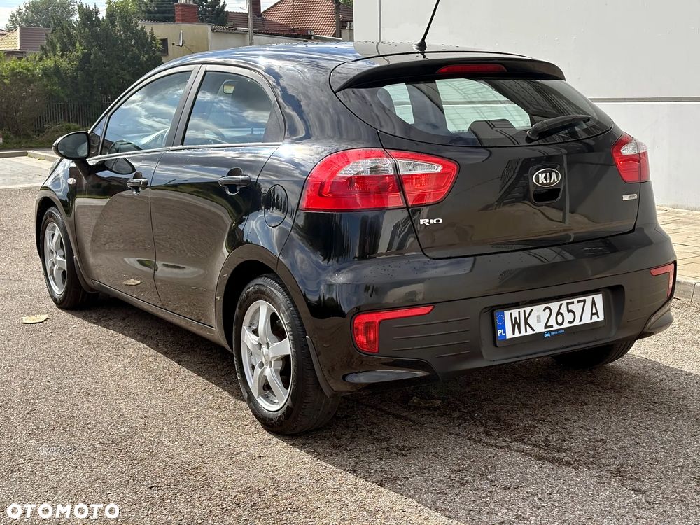Kia Rio - 7