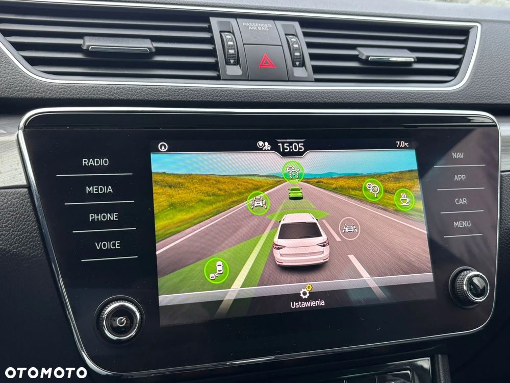 Skoda Superb 2.0 TDI SCR Style DSG - 31