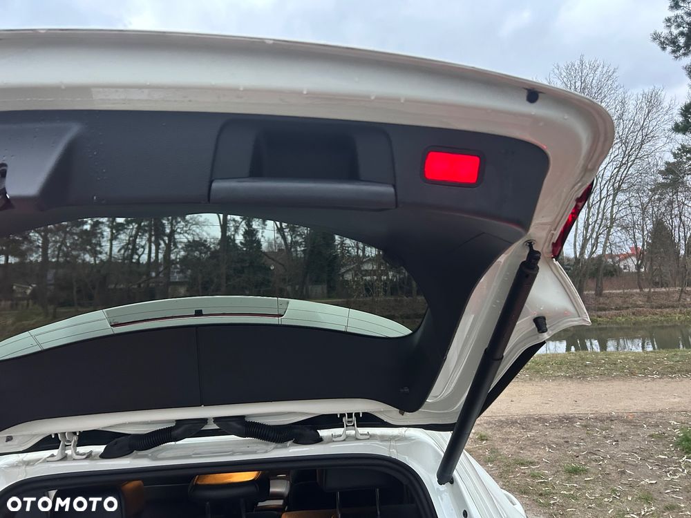 Mercedes-Benz GLA 250 4Matic 7G-DCT AMG Line - 16