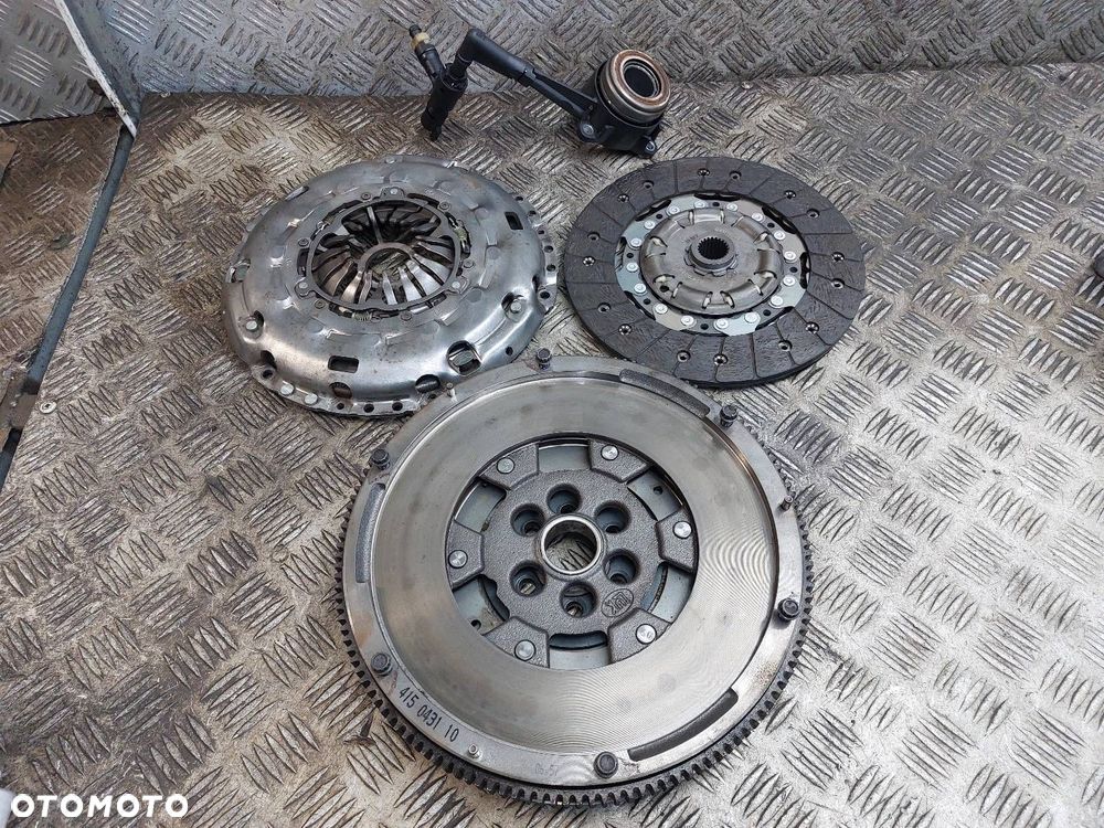 KOŁO DWUMASOWE + TARCZA DOCISK ŁOŻYSKO SKODA OCTAVIA III 2.0 TDI 415043110 - 1