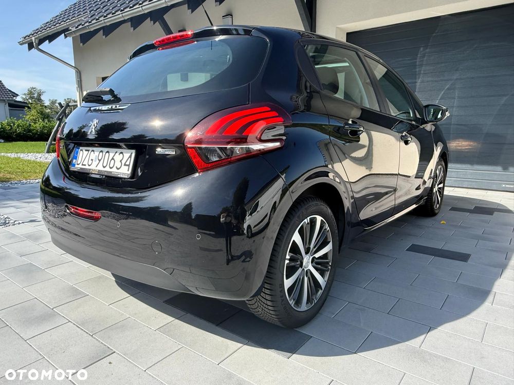 Peugeot 208 1.2 VTi Allure - 15