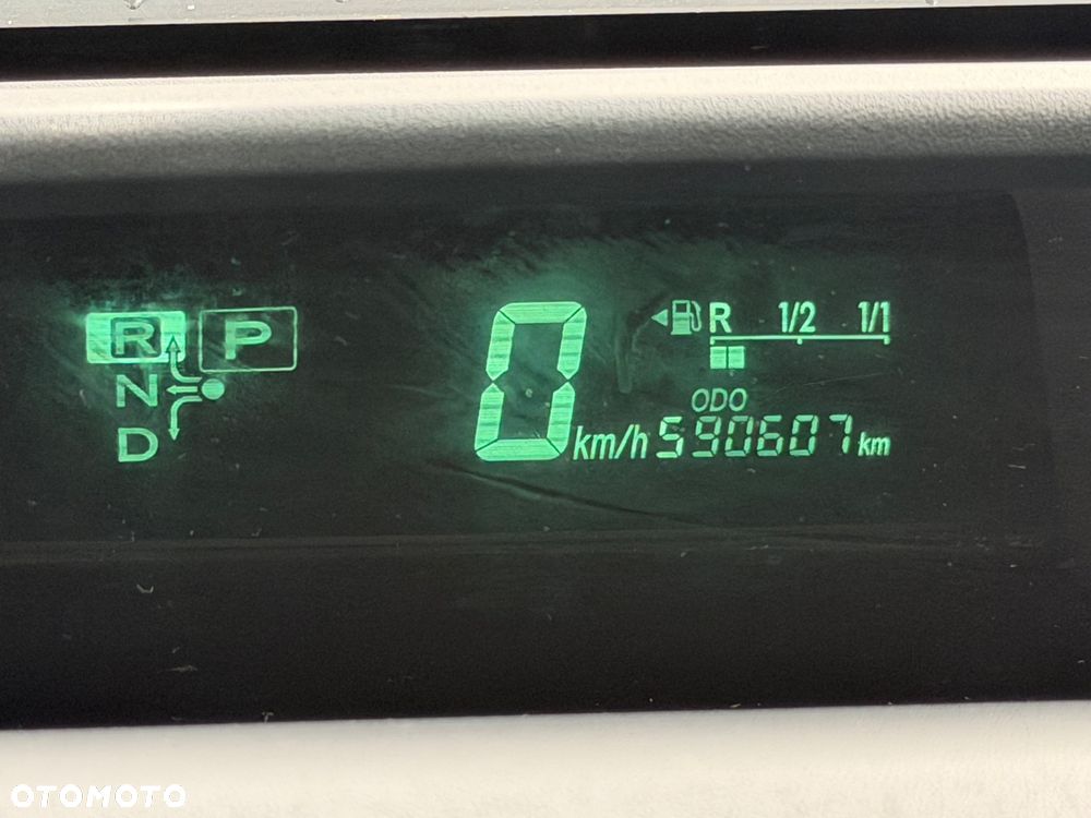 Toyota Prius 1.5 VVT-i Prestige - 24