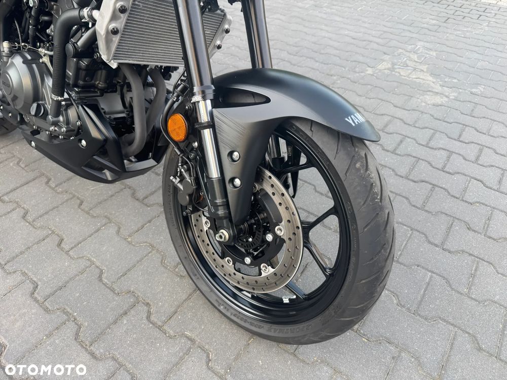 Yamaha MT - 19