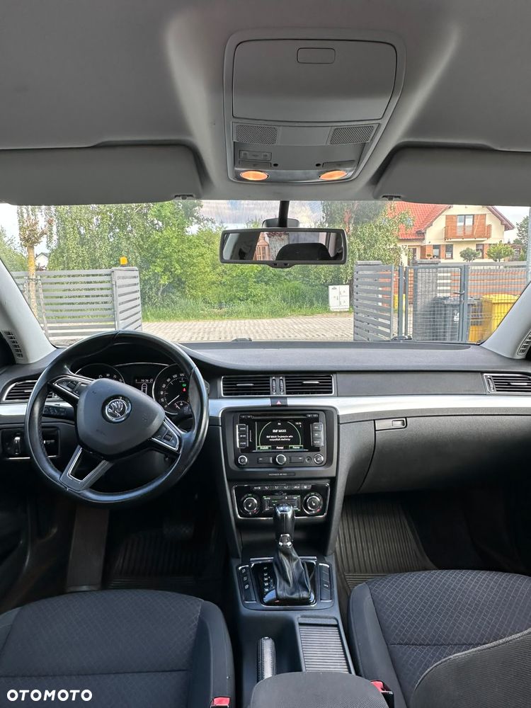 Skoda Superb 2.0 TDI 4x4 Business DSG - 17