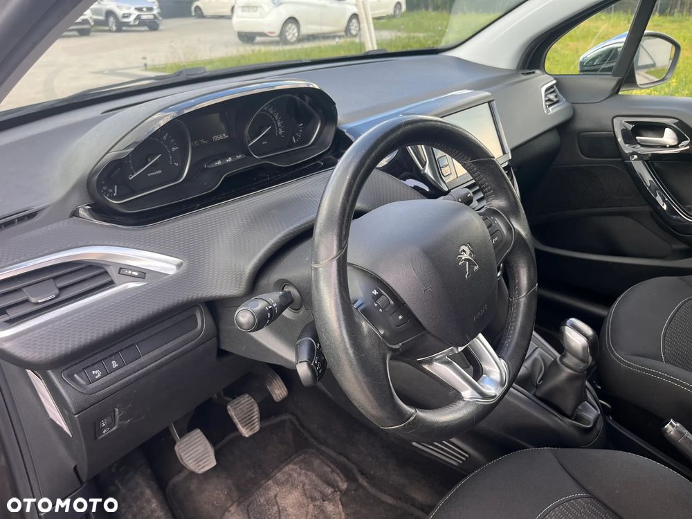Peugeot 208 PureTech 82 Start & Stop Style - 13