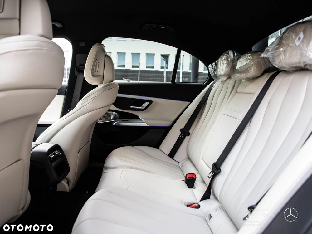 Mercedes-Benz Klasa E 220 d mHEV 4-Matic AMG 9G-Tronic - 12