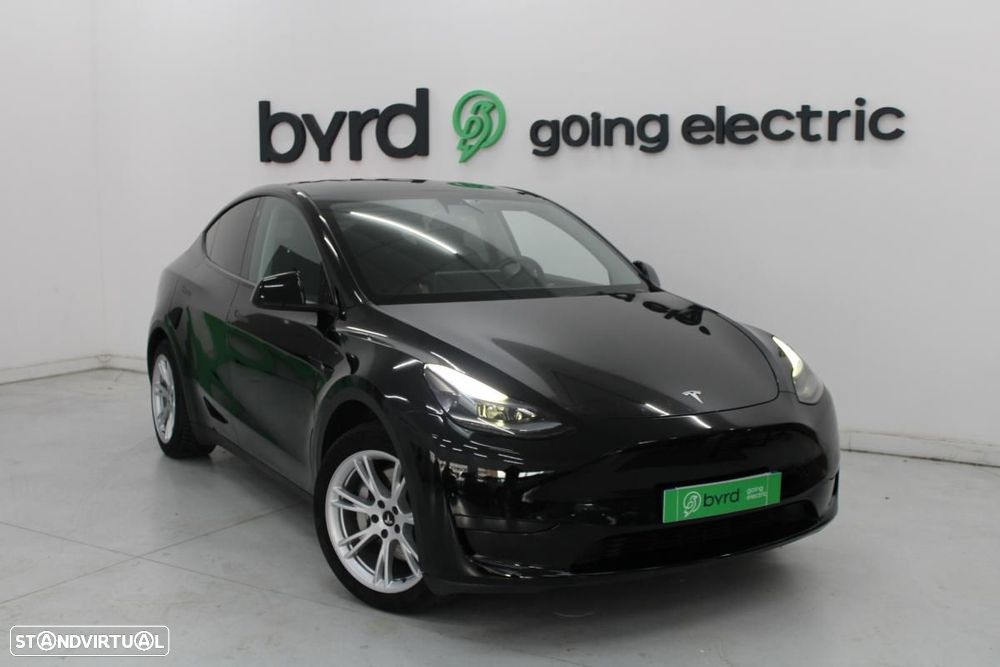 Tesla Model Y Standard - 1
