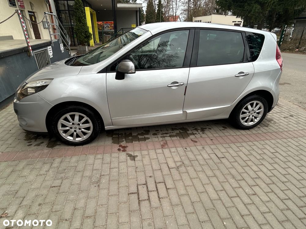Renault Scenic 1.5 dCi Emotion - 4