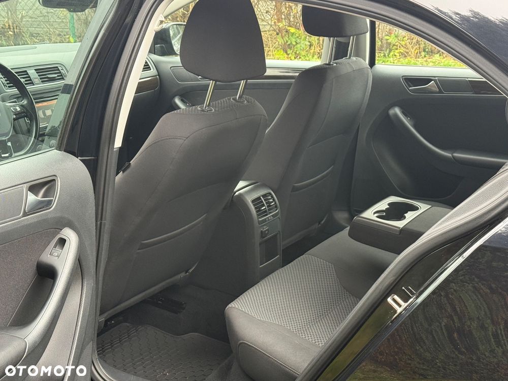 Volkswagen Jetta 2.0 TDI DPF BMT Comfortline - 15