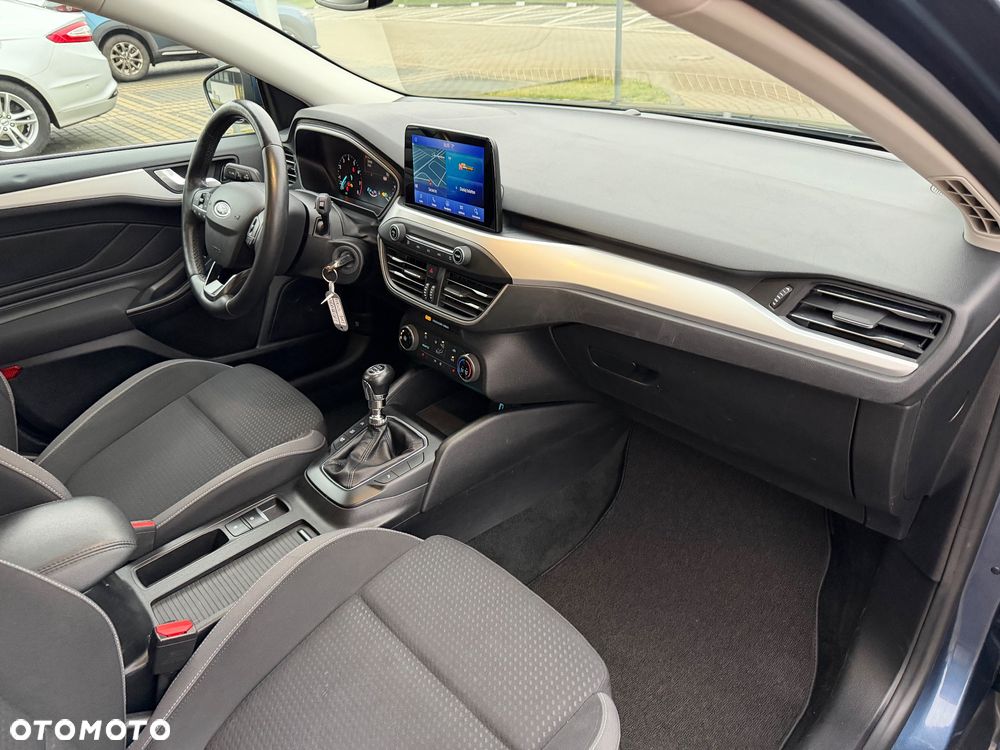 Ford Focus SW 1.0 EcoBoost S&S TITANIUM - 8