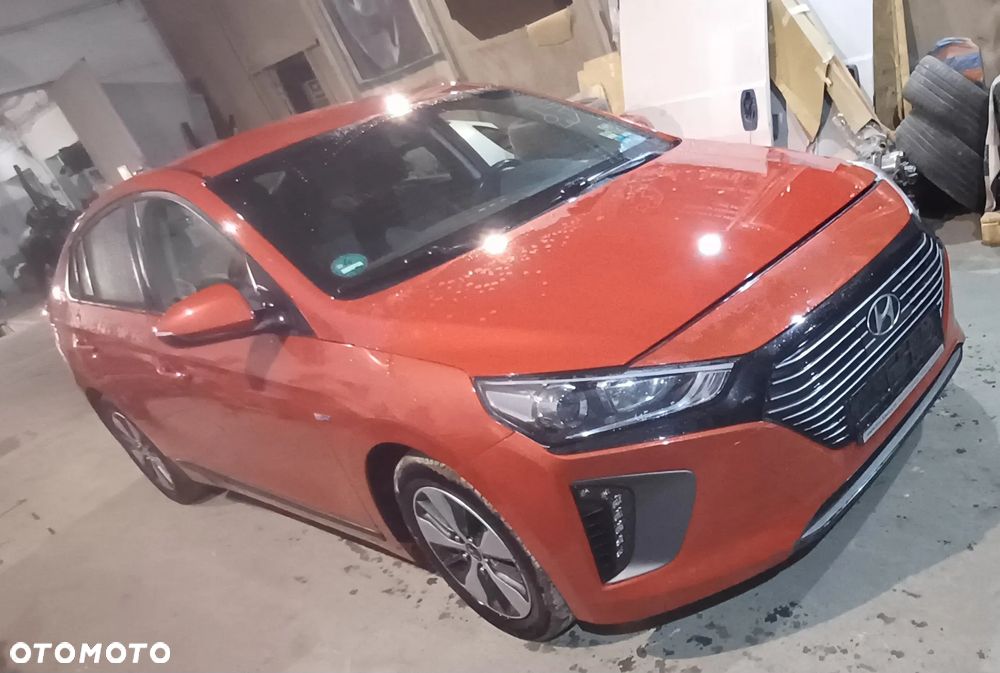 Hyundai IONIQ 1.6 GDI Trend - 1