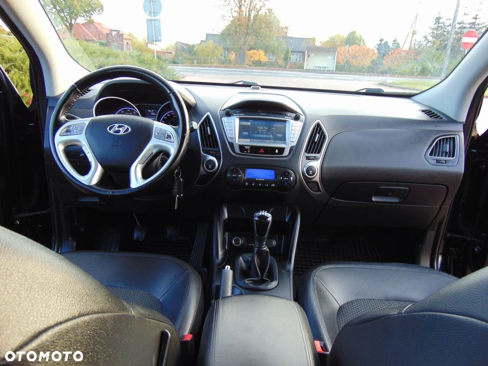 Hyundai ix35 2.0 4WD Premium - 24