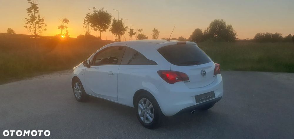 Opel Corsa 1.4 16V Color Edition - 3