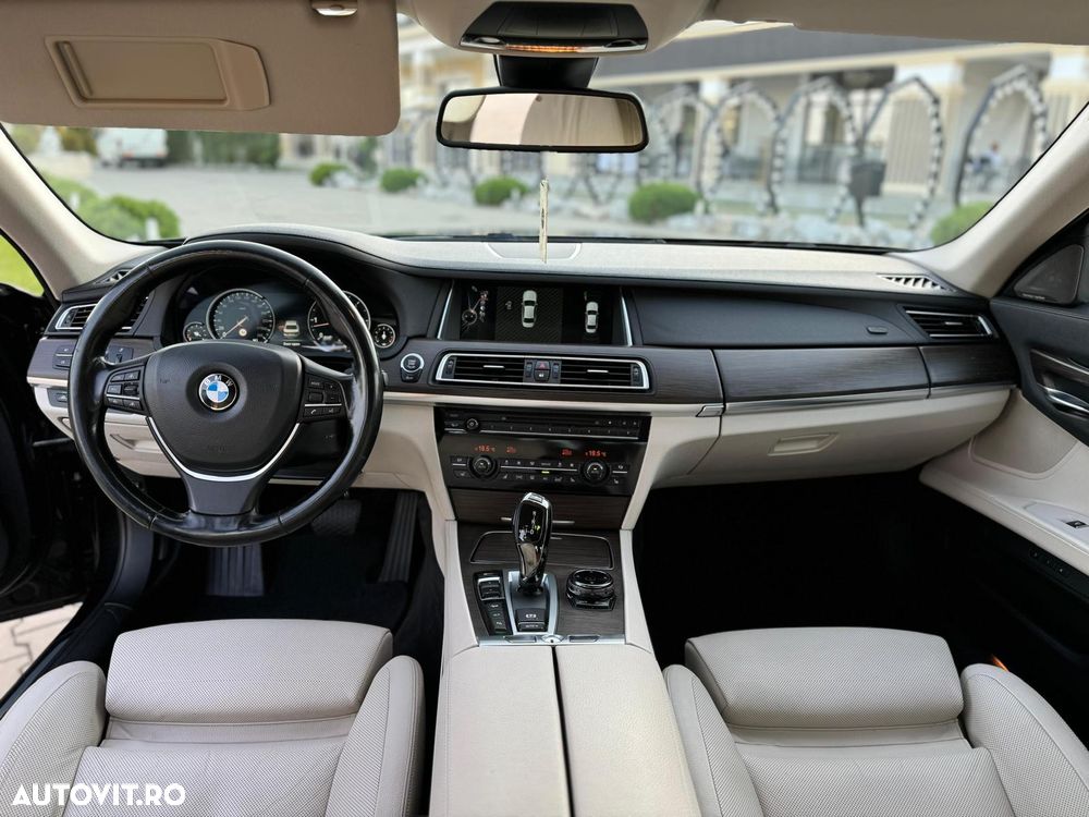 BMW Seria 7 740d xDrive - 16