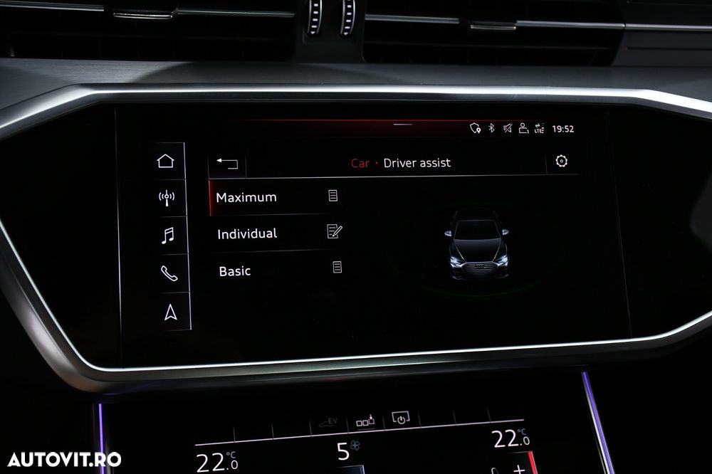 Audi A6 Avant 55 TFSI e quattro S tronic S line - 16