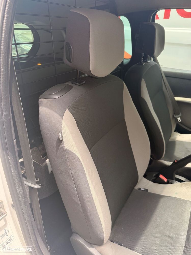 Renault Clio 1.5 dCi Dynamique S - 13