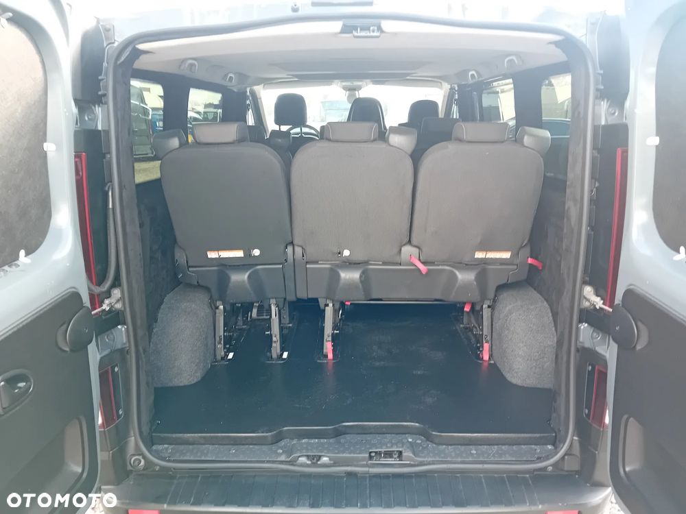 Renault Trafic - 10