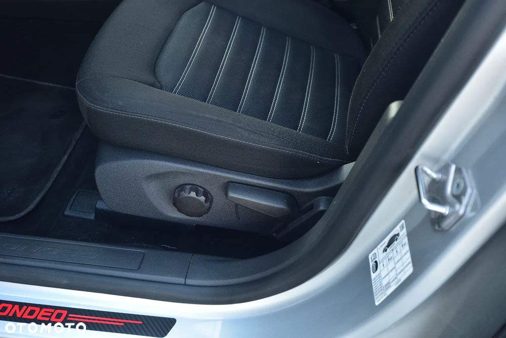Ford Mondeo 2.0 EcoBlue Executive - 29