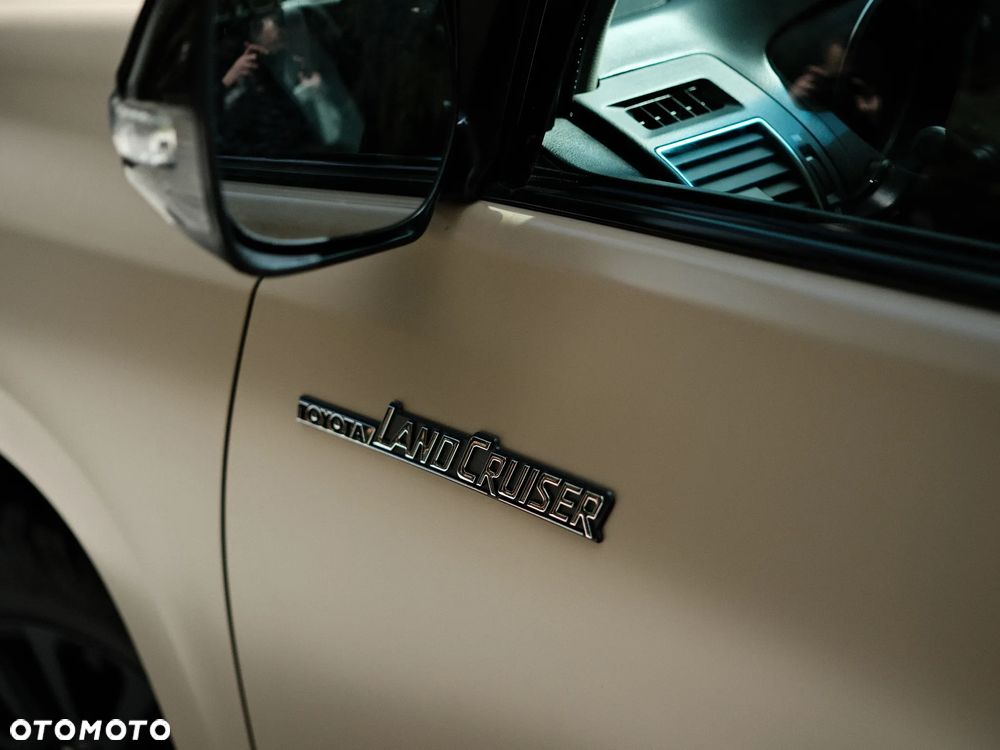Toyota Land Cruiser LC 3.0 D-4D Premium - 9