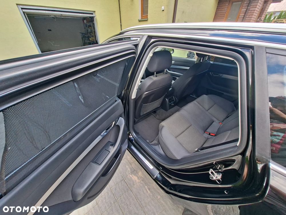 Audi A6 Avant - 10