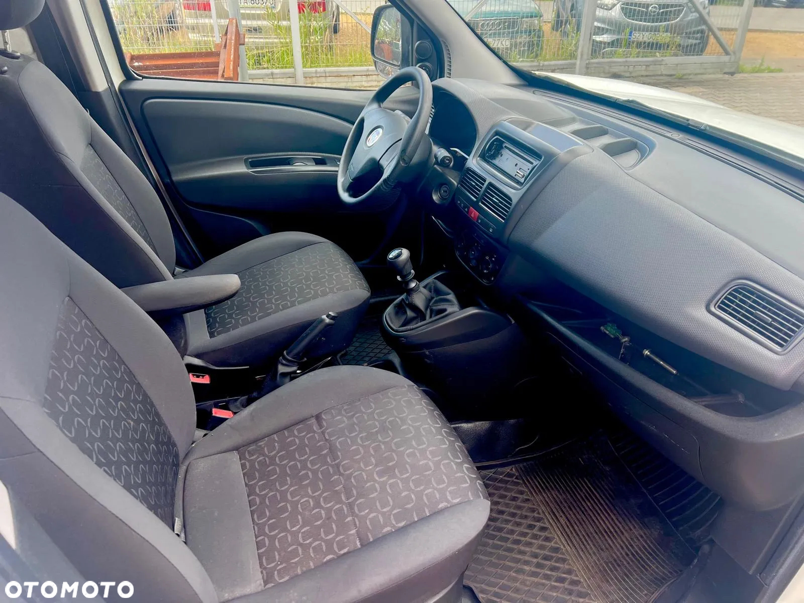 Fiat DOBLO - 11