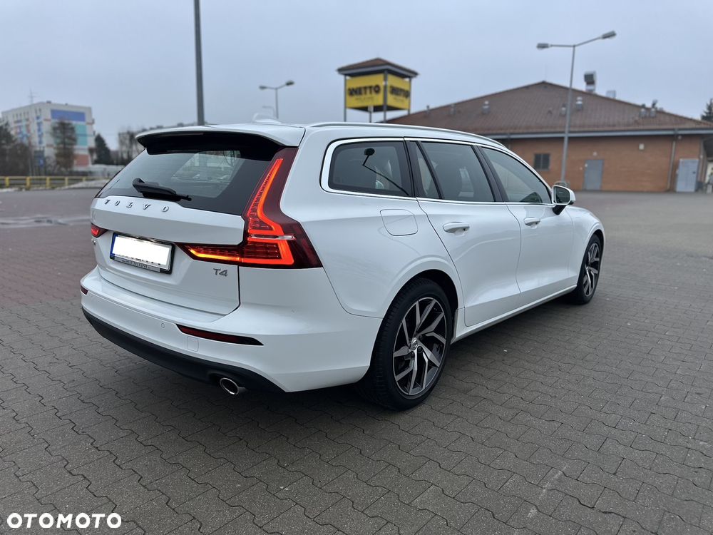 Volvo V60 T4 Geartronic Momentum Pro - 4