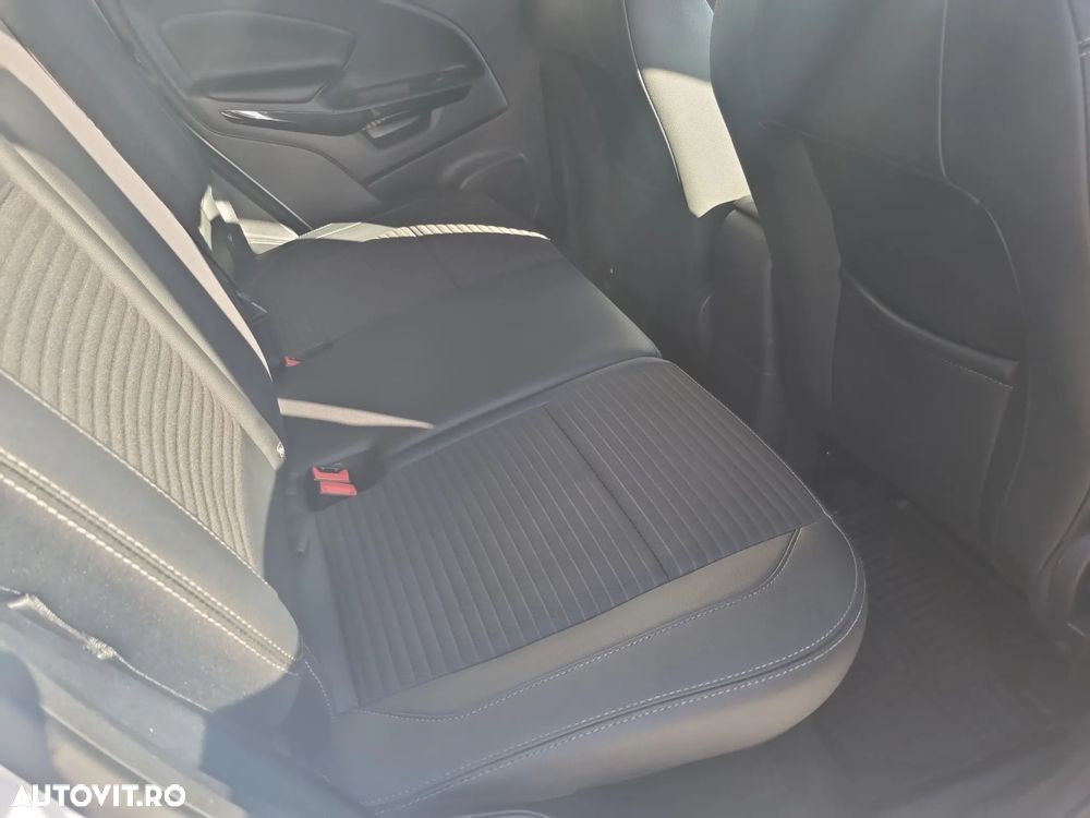 Ford EcoSport - 12