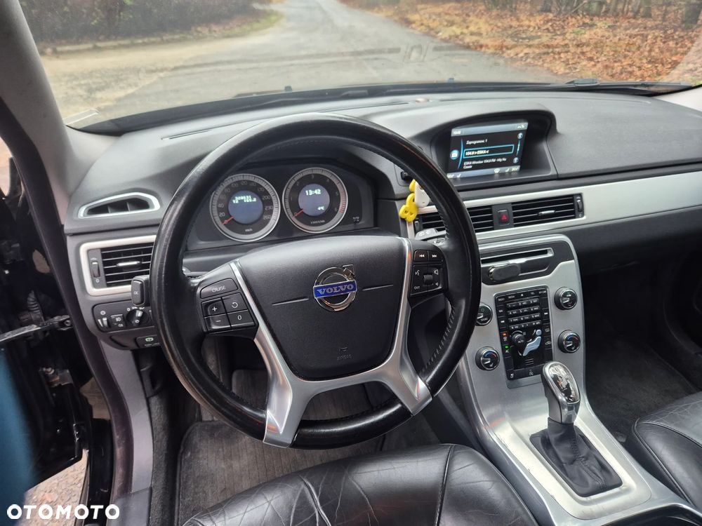 Volvo V70 D4 Geartronic Momentum - 13