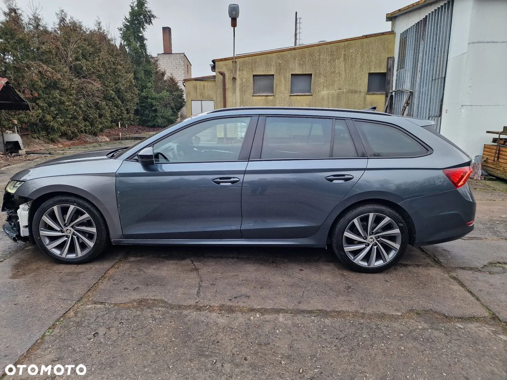 Skoda Octavia 2.0 TDI Sportline - 9