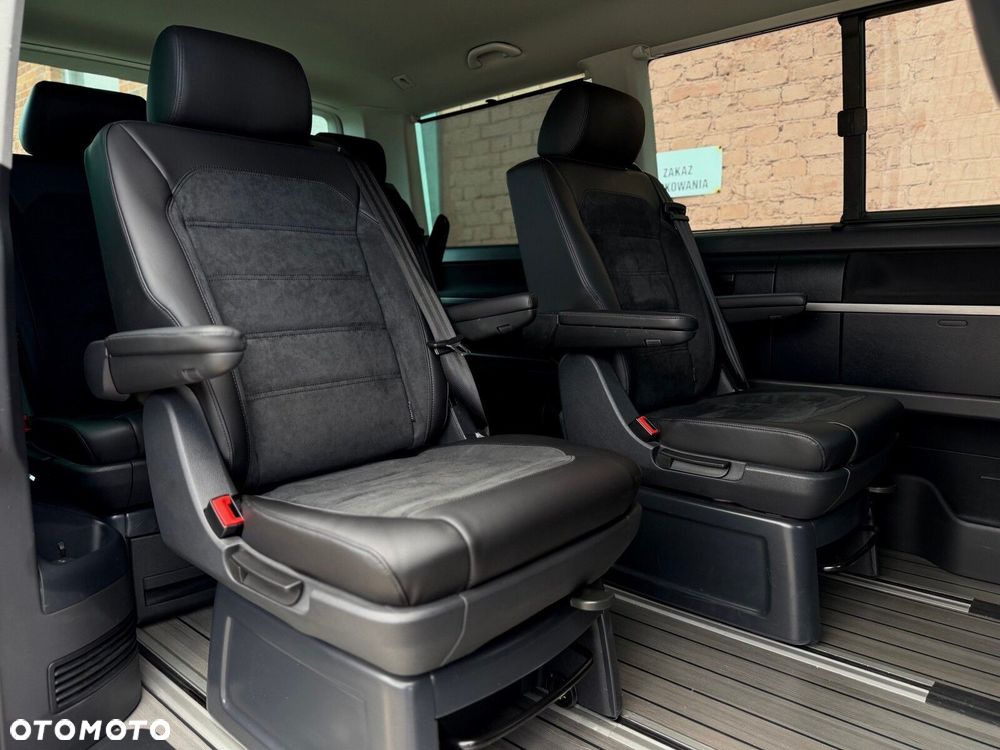 Volkswagen Multivan - 11