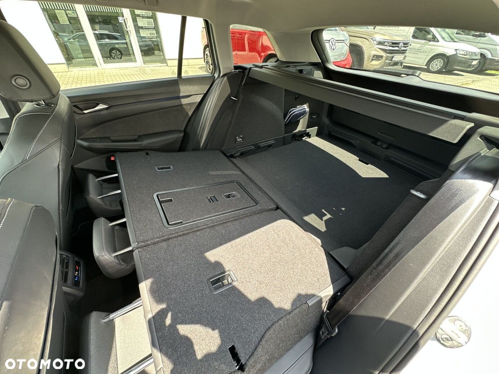 Volkswagen Golf Variant - 23