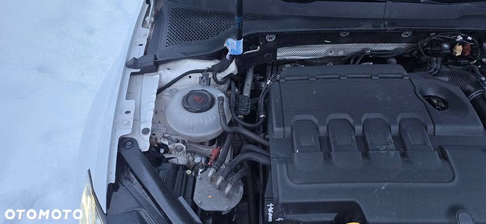 Volkswagen Golf 1.6 TDI SCR IQ.DRIVE - 22