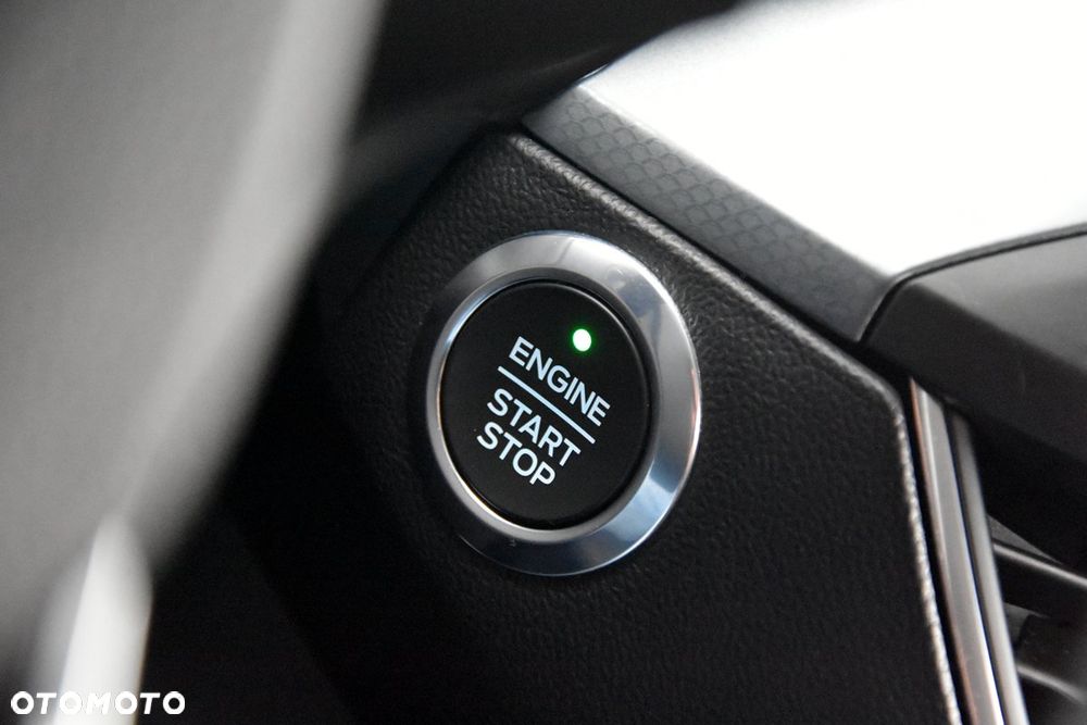 Ford Focus 1.0 EcoBoost Hybrid ACTIVE STYLE - 37