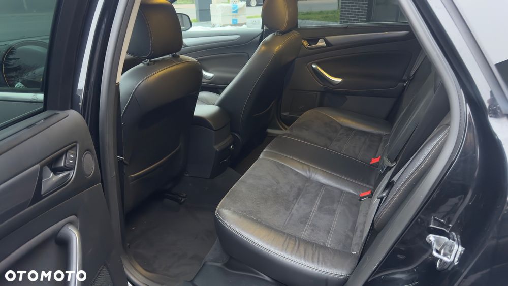 Ford Mondeo 2.0 TDCi Black Magic - 8