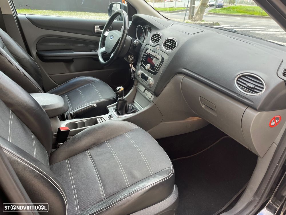 Ford Focus SW 1.6 TDCi Titanium - 5