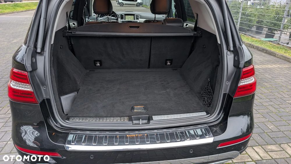 Mercedes-Benz ML - 28