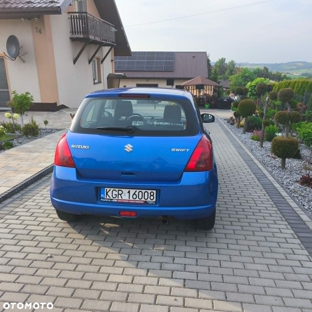 Suzuki Swift - 3