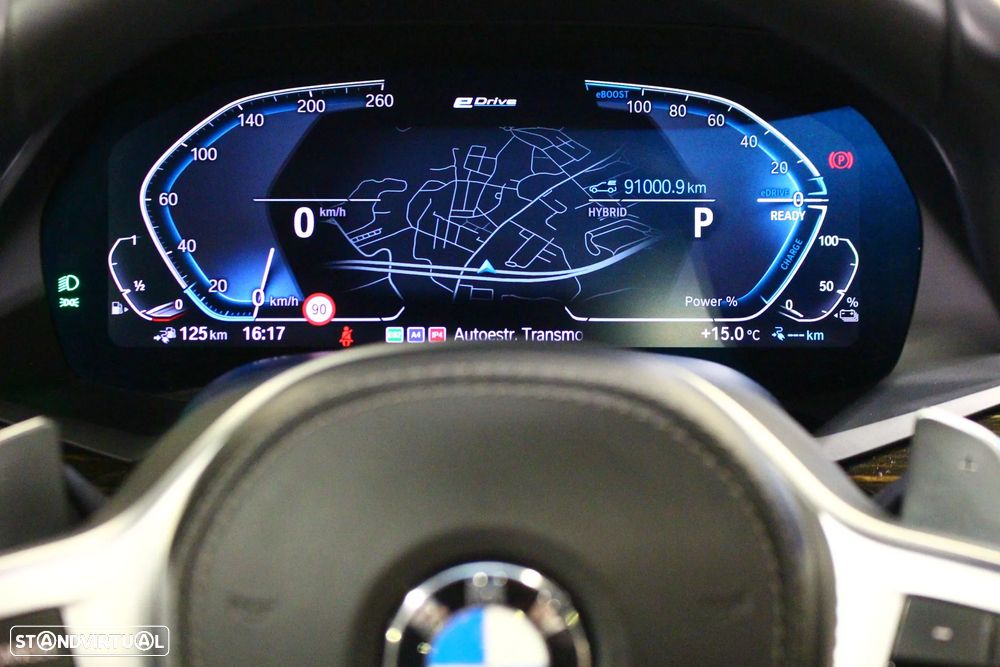 BMW X5 45 e xDrive Pack M - 32