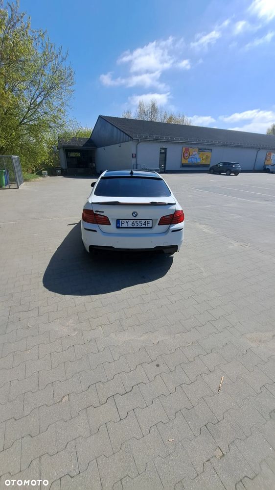 BMW Seria 5 528i - 6
