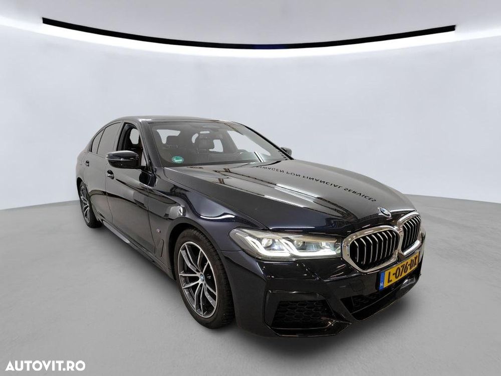 BMW Seria 5 520i Aut. - 2