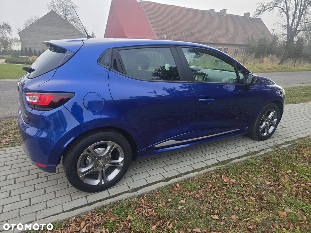 Renault Clio - 14